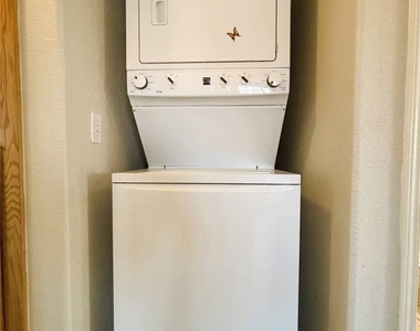 4730 E Craig Road - Photo Thumbnail 19