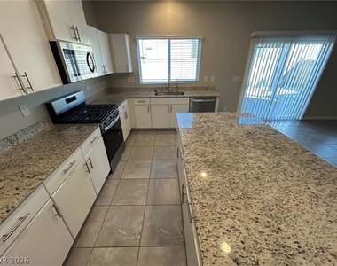 7526 Pink Mimosa Avenue - Photo Thumbnail 6
