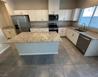 7526 Pink Mimosa Avenue - Photo Thumbnail 5