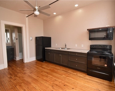 170 Court Street - Photo Thumbnail 3