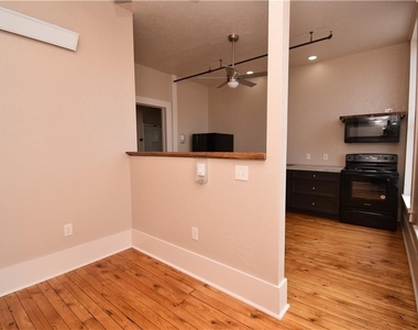 170 Court Street - Photo Thumbnail 4