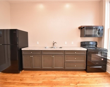 170 Court Street - Photo Thumbnail 2