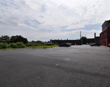 170 Court Street - Photo Thumbnail 10