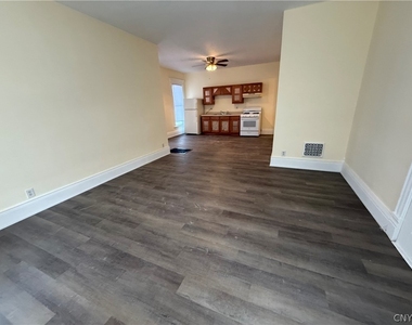 416 Danforth Street - Photo Thumbnail 2