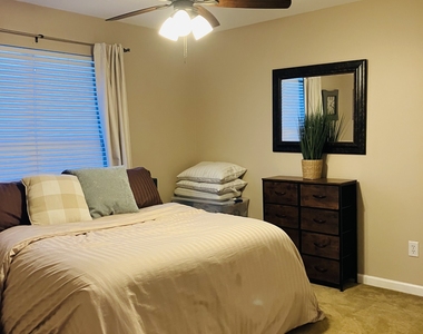 328 Vendella Circle - Photo Thumbnail 7