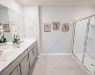 4901 Stonebrooke Drive - Photo Thumbnail 15