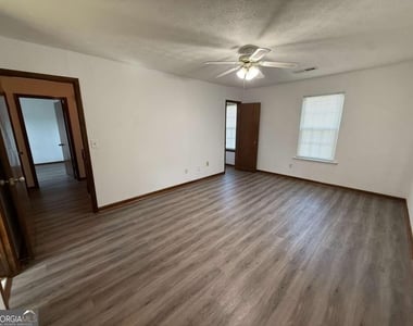 3815 Samia Court - Photo Thumbnail 20