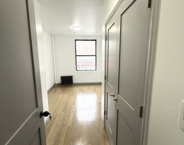 600 West 186th Street - Photo Thumbnail 11