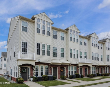 43 Jake Drive - Photo Thumbnail 1
