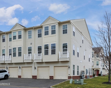 43 Jake Drive - Photo Thumbnail 2