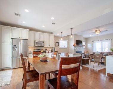 556 Pike Avenue - Photo Thumbnail 3
