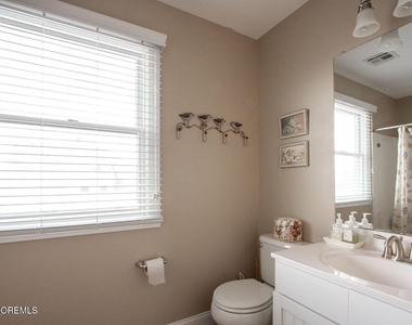 556 Pike Avenue - Photo Thumbnail 11