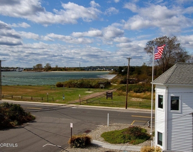 556 Pike Avenue - Photo Thumbnail 15