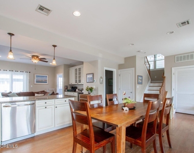556 Pike Avenue - Photo Thumbnail 5