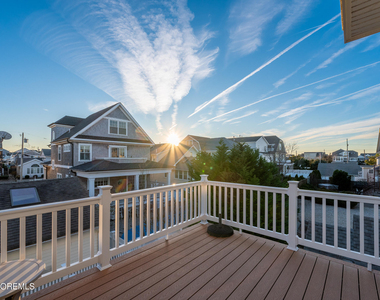29 4th Avenue - Photo Thumbnail 20