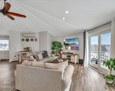 424 E Longport Avenue - Photo Thumbnail 6