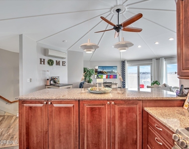 424 E Longport Avenue - Photo Thumbnail 13