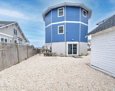 424 E Longport Avenue - Photo Thumbnail 37