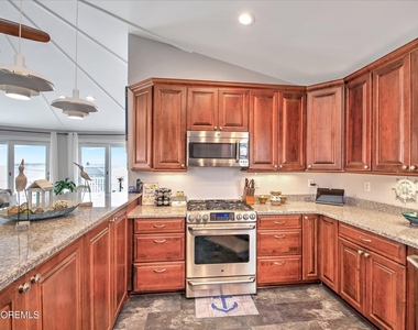 424 E Longport Avenue - Photo Thumbnail 11