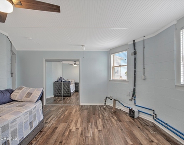424 E Longport Avenue - Photo Thumbnail 34