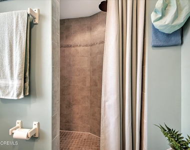 424 E Longport Avenue - Photo Thumbnail 29