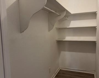304 Burgett Street - Photo Thumbnail 18