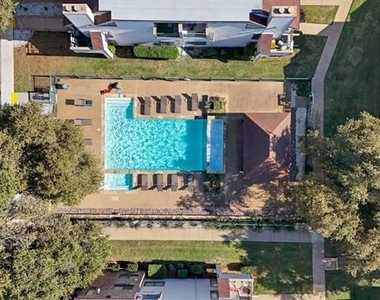 2301 Balsam Drive - Photo Thumbnail 19