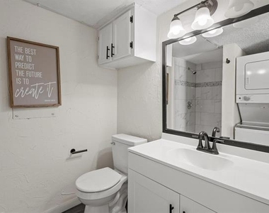 2301 Balsam Drive - Photo Thumbnail 5