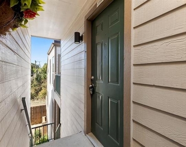 2301 Balsam Drive - Photo Thumbnail 2