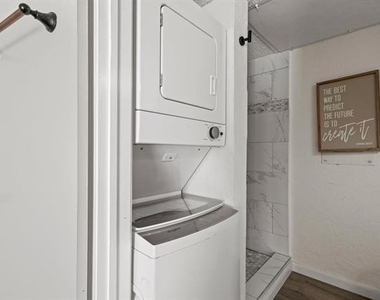 2301 Balsam Drive - Photo Thumbnail 6