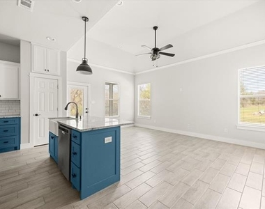 409 Cleveland Road - Photo Thumbnail 5