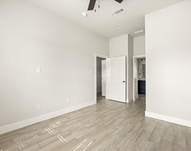 409 Cleveland Road - Photo Thumbnail 13
