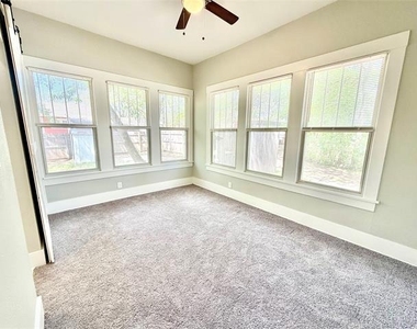 1201 E Lamar Street - Photo Thumbnail 30
