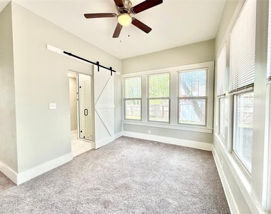 1201 E Lamar Street - Photo Thumbnail 31