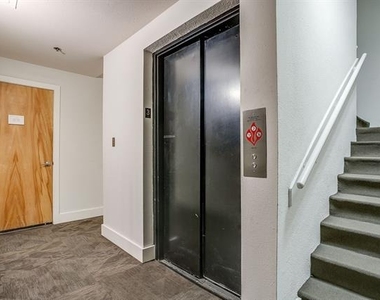 910 Houston Street - Photo Thumbnail 20