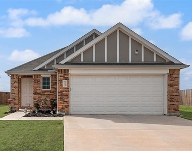 1117 Takeoff Avenue - Photo Thumbnail 2