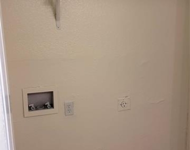 605 Mcqueary Street - Photo Thumbnail 10