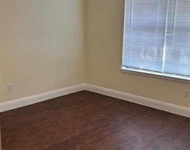 605 Mcqueary Street - Photo Thumbnail 1