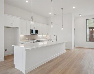13351 Goodland Street - Photo Thumbnail 2