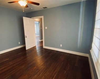 1715 Ramsey Avenue - Photo Thumbnail 9