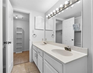1001 Liberty Street - Photo Thumbnail 13