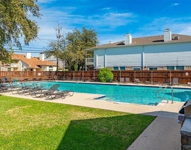 1001 Liberty Street - Photo Thumbnail 18
