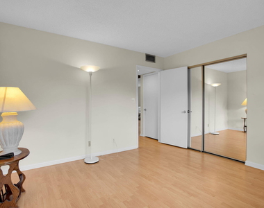 1605 Abaco Drive - Photo Thumbnail 16