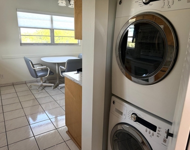 1605 Abaco Drive - Photo Thumbnail 9