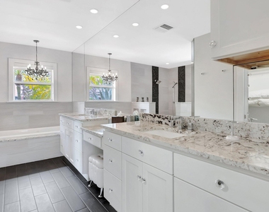 855 Berkeley Street - Photo Thumbnail 16