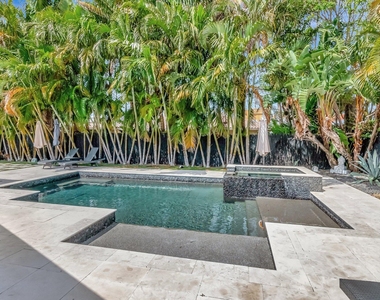 855 Berkeley Street - Photo Thumbnail 30