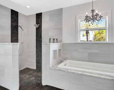 855 Berkeley Street - Photo Thumbnail 17