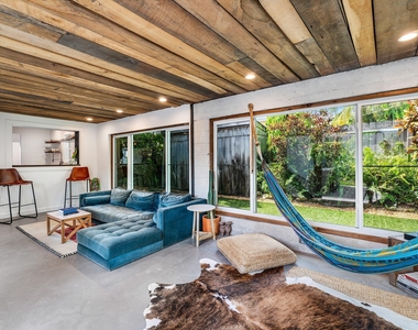 245 30th Street - Photo Thumbnail 11