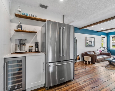 245 30th Street - Photo Thumbnail 5