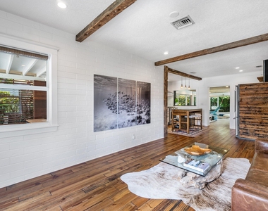245 30th Street - Photo Thumbnail 8